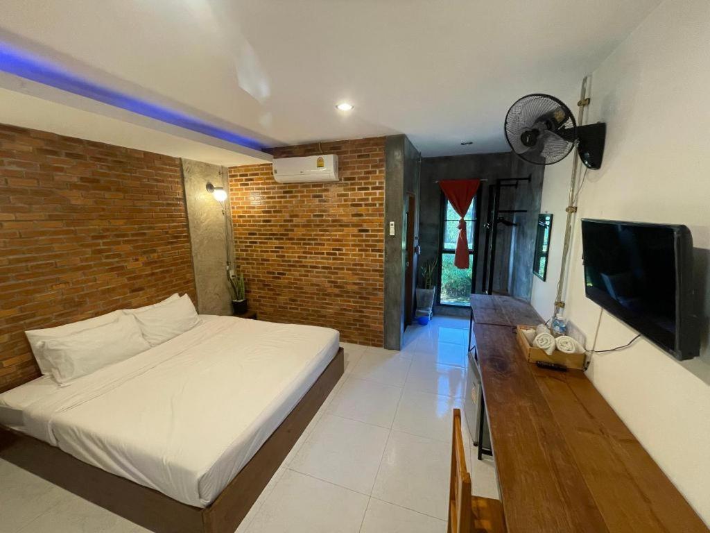 Palmhouse Hotel Mae Hong Son Bagian luar foto