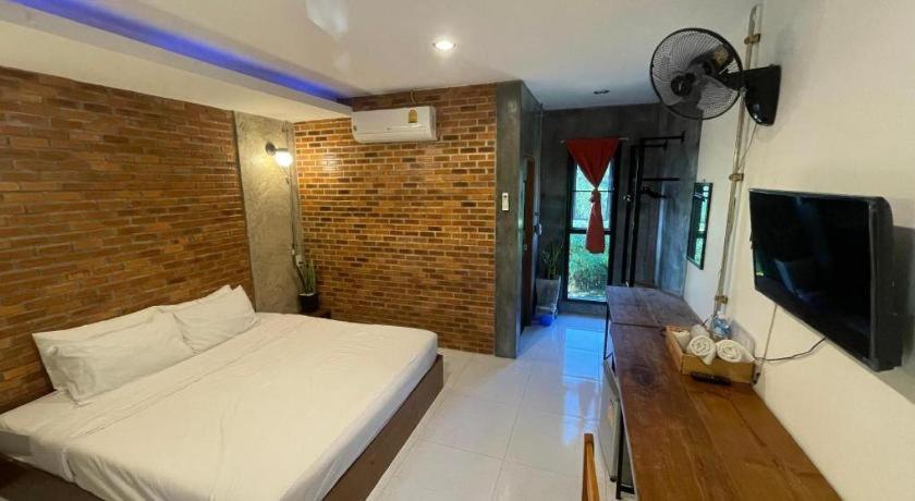 Palmhouse Hotel Mae Hong Son Bagian luar foto